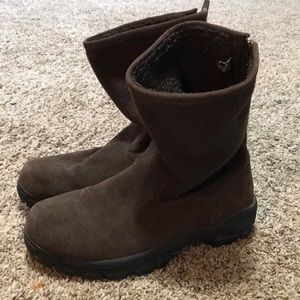 Lands End suede fleece boots sz 9